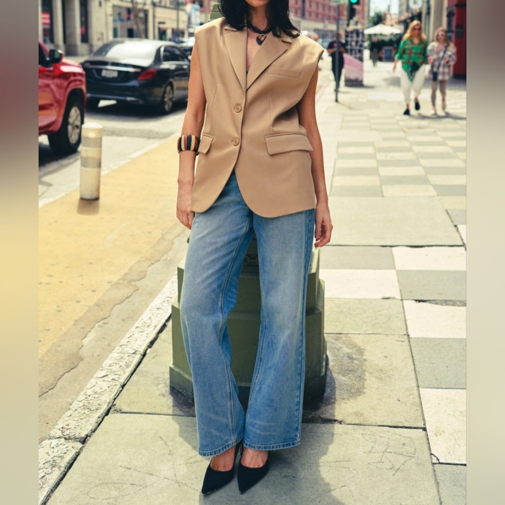 #611 🛑48 S/M Or M/L STYLISH SLEEVELESS Structured Oversized Blazer Vest - Picture 3 of 10